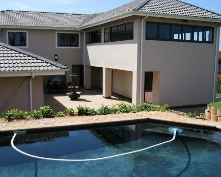 Avalon Guest House Amanzimtoti Buitenkant foto